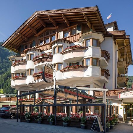 Hotel Andrea Mayrhofen Exterior photo